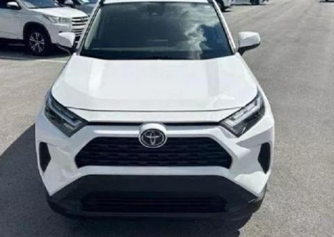 Toyota RAV4 2022 XLE