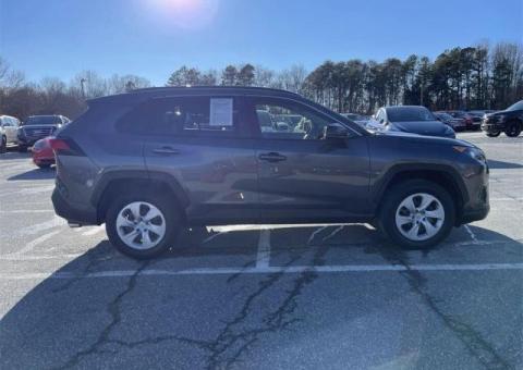 2019 Toyota RAV4 LE FWD