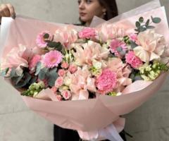 Flori proaspete și cadouri perfecte, livrate la domiciliu