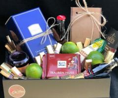 Surprize masculine cu impact: flori și cadouri livrate la domiciliu